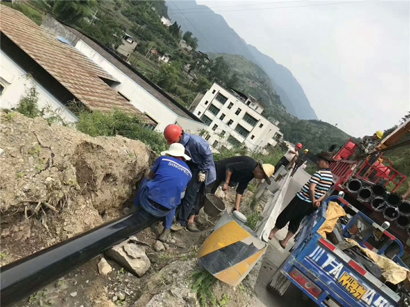 排水涂塑管道 施工現場